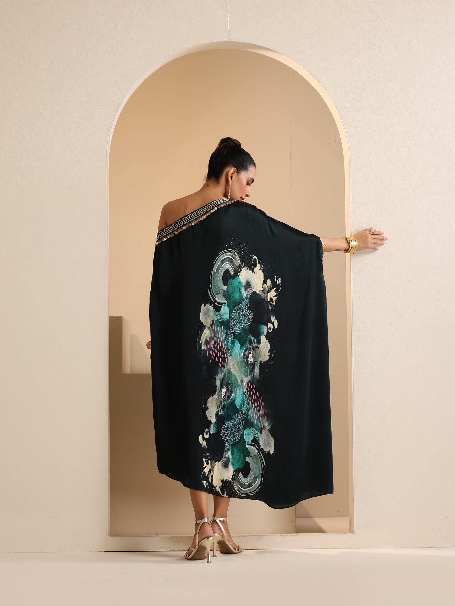 ZYRA KAFTAN