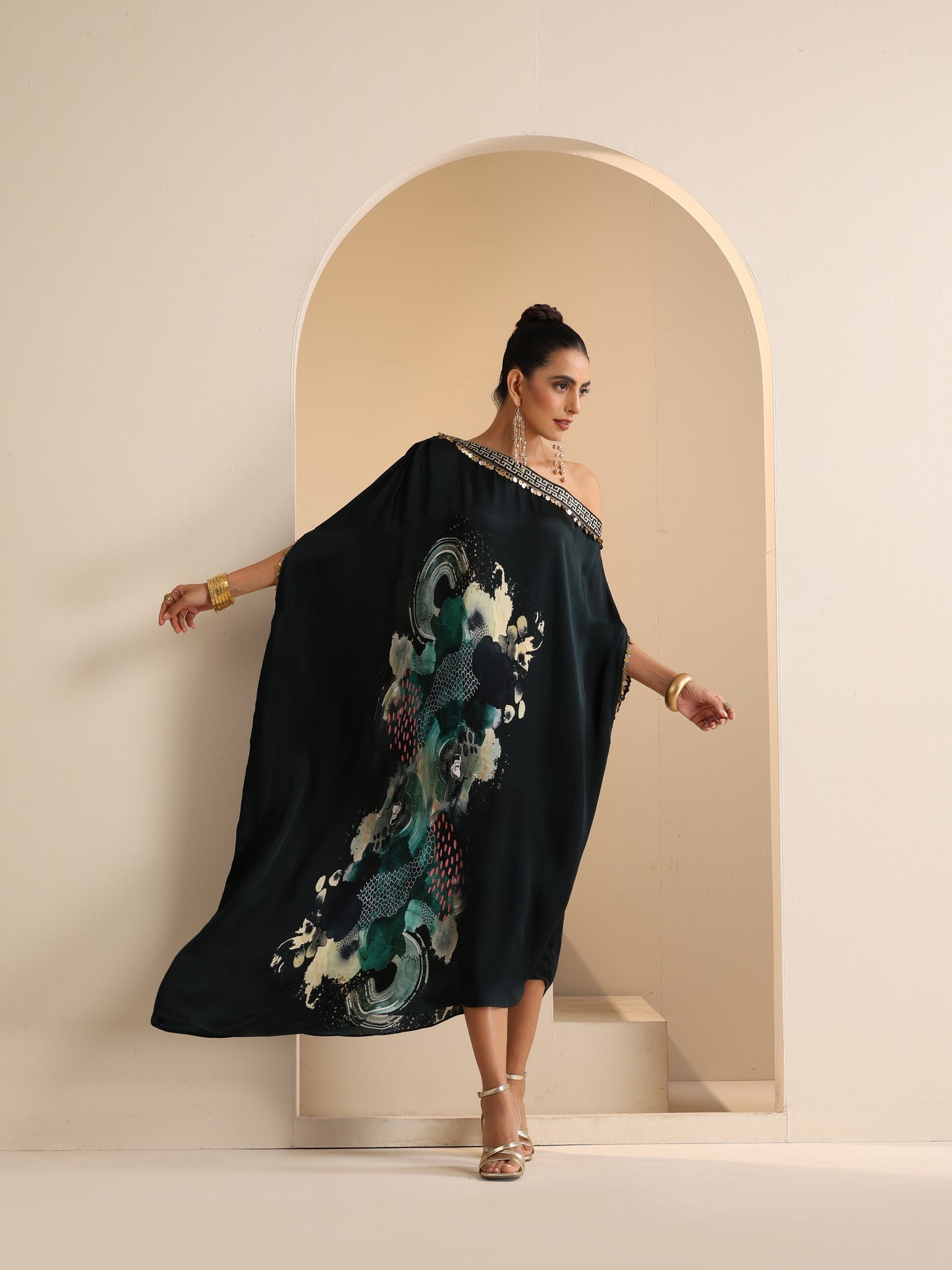 ZYRA KAFTAN