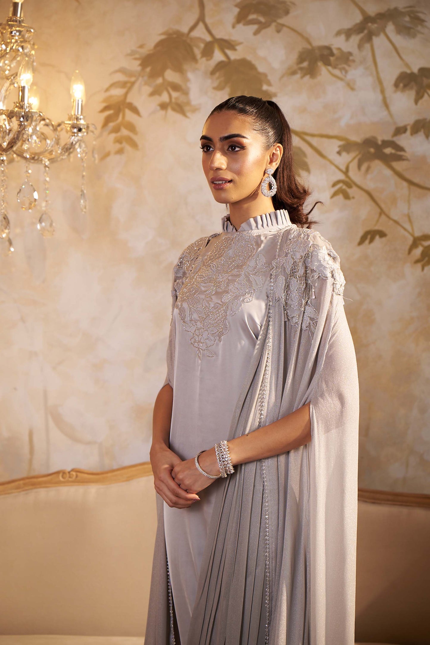 AMORA DRAPE CAPE SET