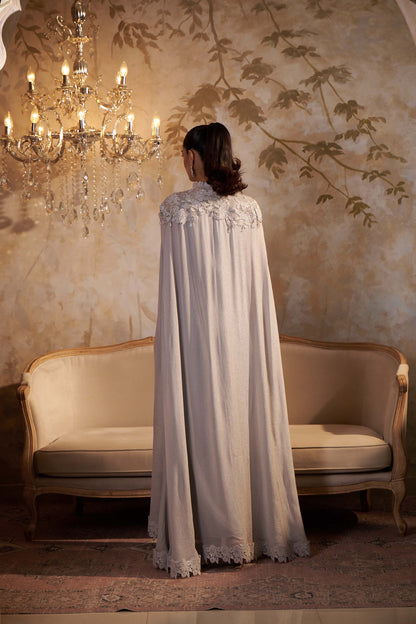 AMORA DRAPE CAPE SET